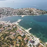 Danijela With Heated Pool,jacuzzi And Sauna