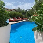 Danijela With Heated Pool,jacuzzi And Sauna * Seget Vranjica