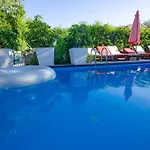 Danijela With Heated Pool,jacuzzi And Sauna Seget Vranjica