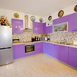 Danijela With Heated Pool,jacuzzi And Sauna