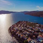 Danijela With Heated Pool,jacuzzi And Sauna Seget Vranjica