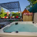 Villa Danijela With Heated Pool,jacuzzi And Sauna *