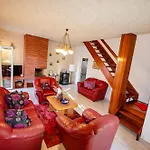 Danijela With Heated Pool,jacuzzi And Sauna