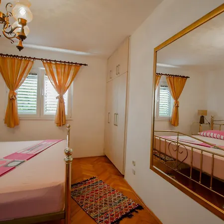 Vila Danijela With Heated Pool,jacuzzi And Sauna Seget Vranjica