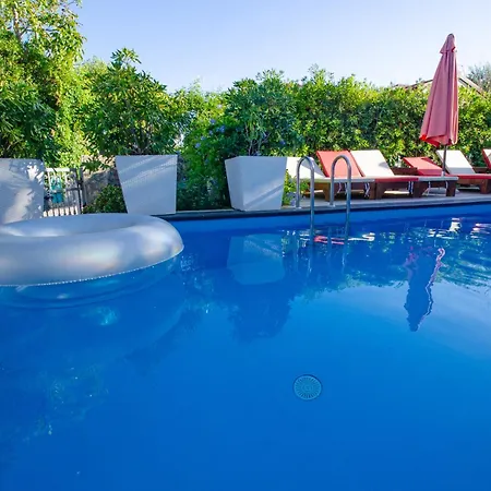 Danijela With Heated Pool,jacuzzi And Sauna Seget Vranjica