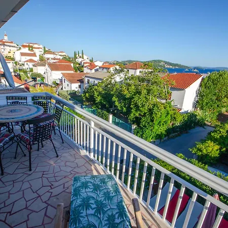 Vila Danijela With Heated Pool,jacuzzi And Sauna Seget Vranjica
