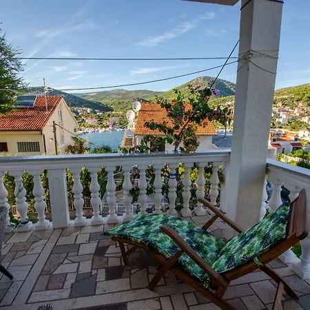 فيلة Danijela With Heated Pool,jacuzzi And Sauna