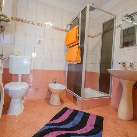 Vila Danijela With Heated Pool,jacuzzi And Sauna *