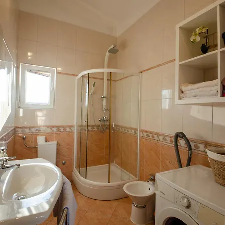 Vila Danijela With Heated Pool,jacuzzi And Sauna *