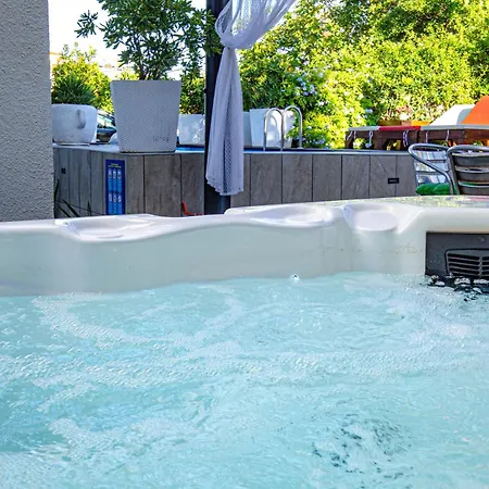 Vila Danijela With Heated Pool,jacuzzi And Sauna