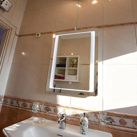 Danijela With Heated Pool,jacuzzi And Sauna