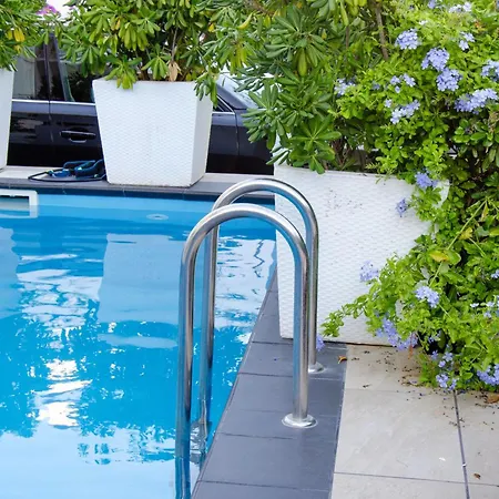 فيلة Danijela With Heated Pool,jacuzzi And Sauna *