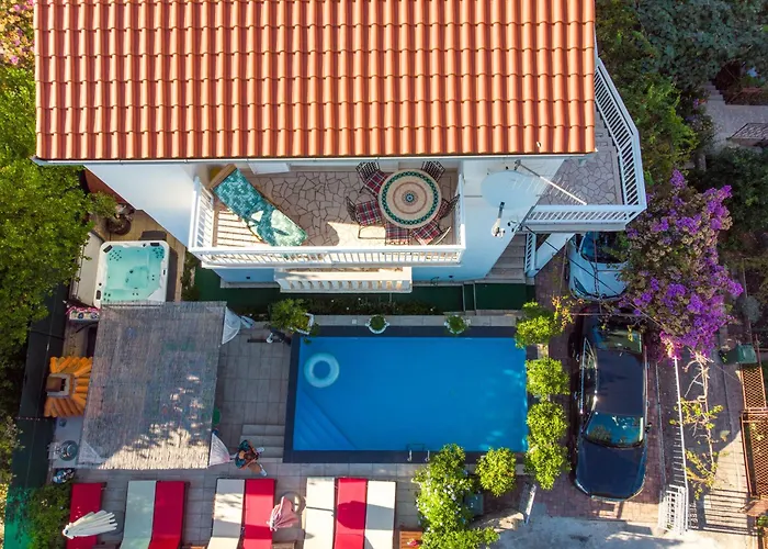 فيلة Danijela With Heated Pool,jacuzzi And Sauna سيغيت فغانييتْسا
