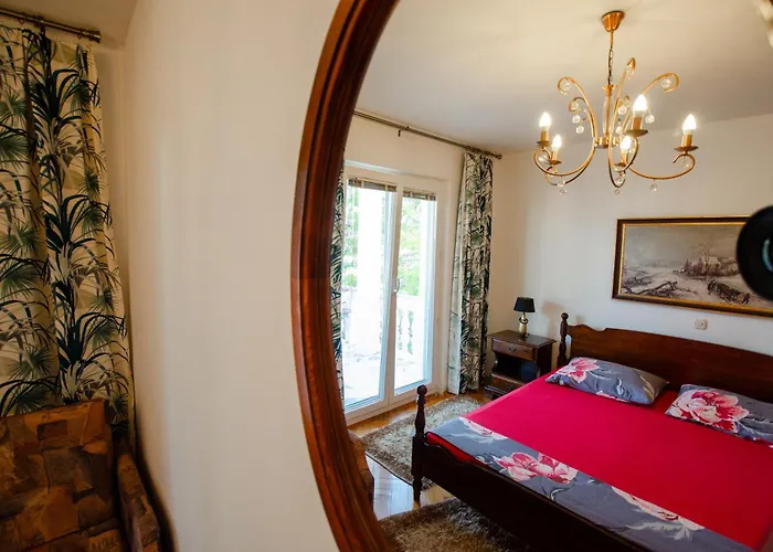 فيلة Danijela With Heated Pool,jacuzzi And Sauna *